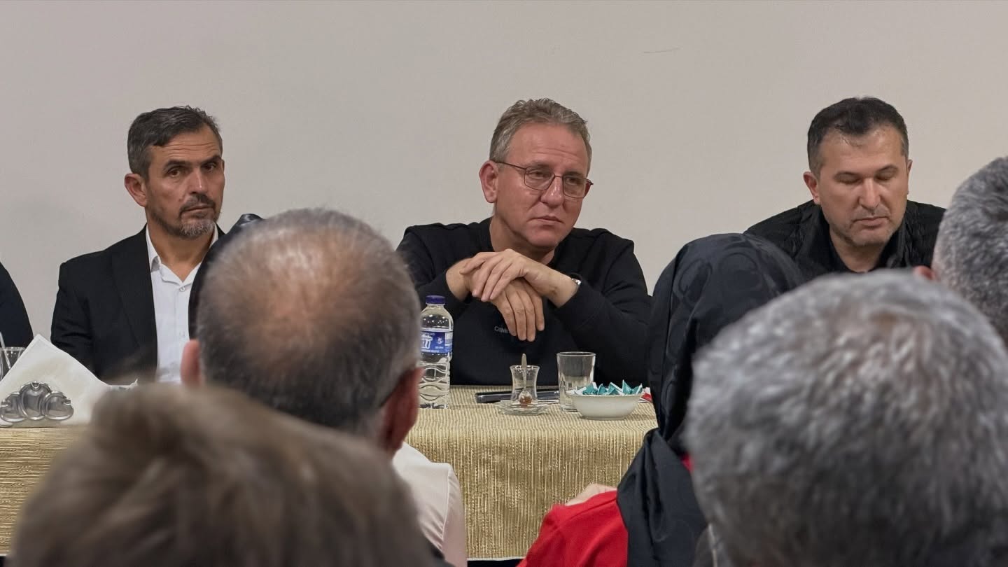 3508857A 3658 4427 9F7C Bb4E268A3B0C