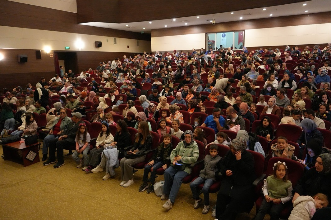 478B4055 Cc99 4A79 9247 2508Ef29E759