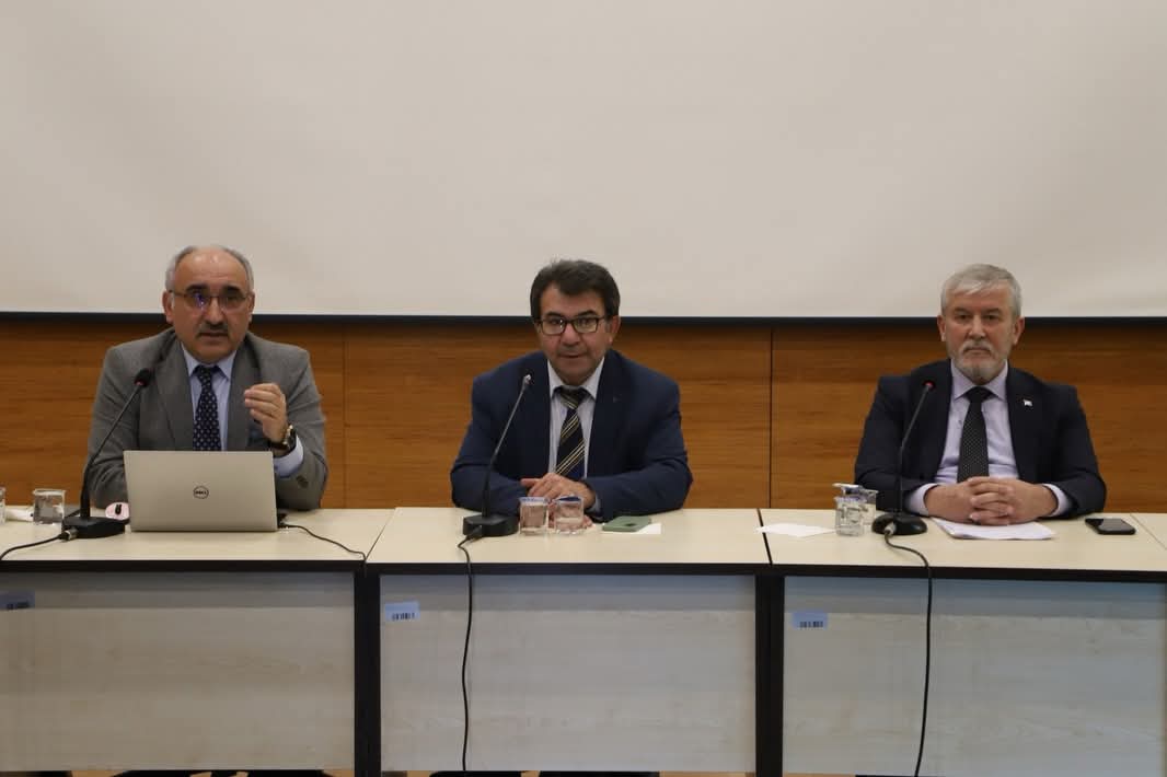 50Dea12D 5A15 4E15 Adea 5B9739E839Bf