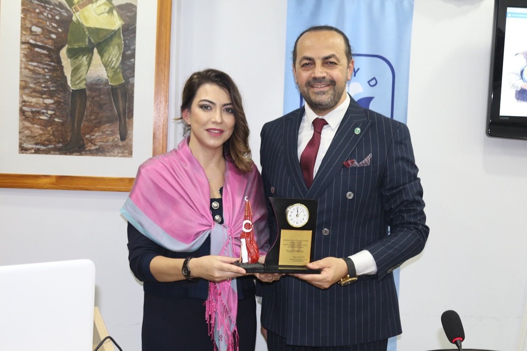 583681855 18339060577239443 5399443664500545341 N