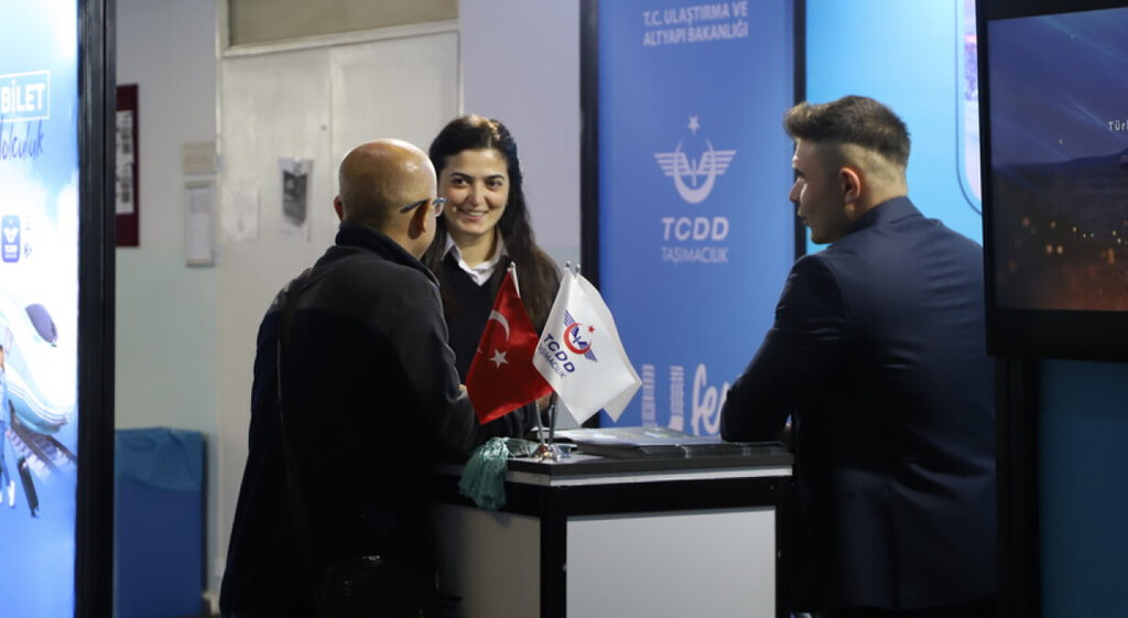 66271846 3832 451B 99E5 2B57D44C5D02