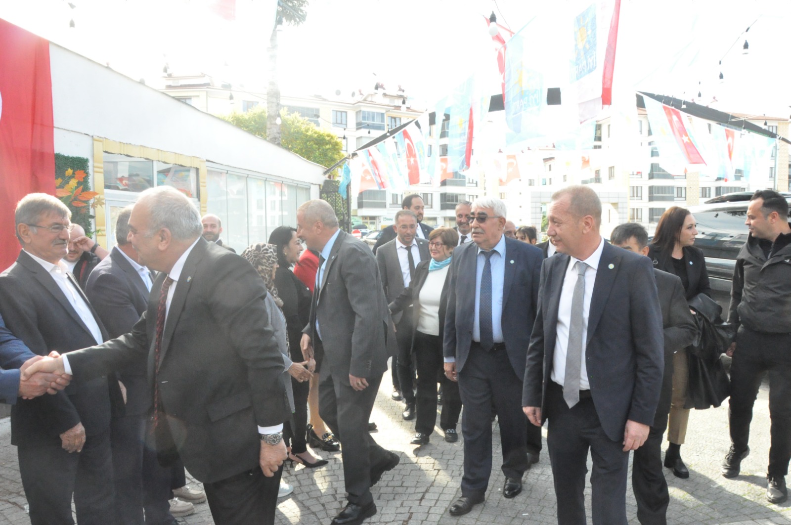 99875Cec 9609 48C0 A5Af Fc1B278F219A