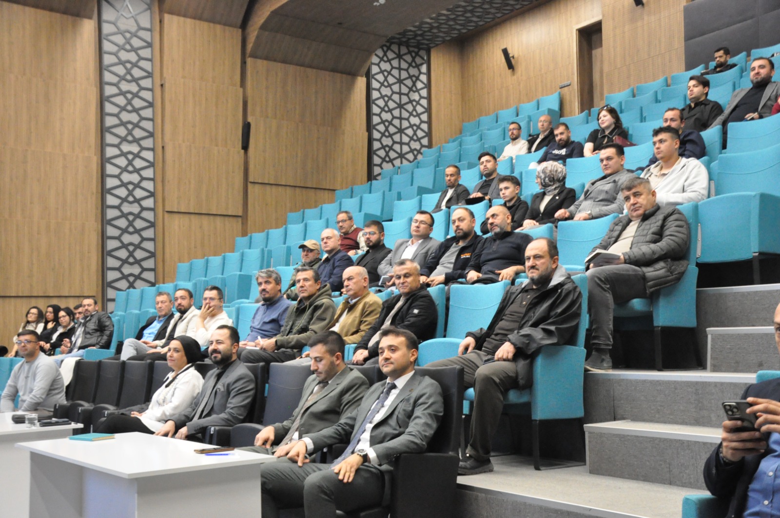 B428E8B3 Ba2F 4Fbc A9A0 Fac93E70B3C2