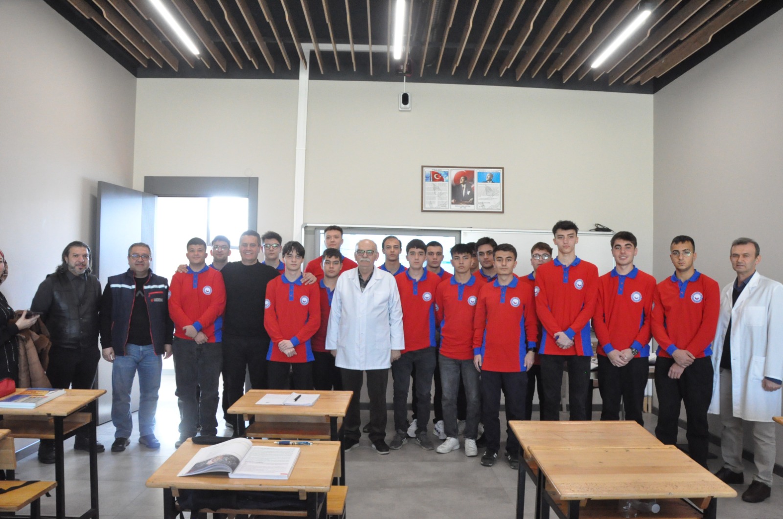 C61E4C7D 3D6C 4Df4 B7A8 Fdbe37Daeeec