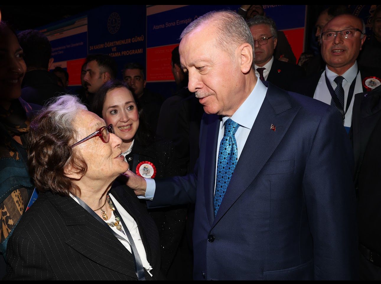 E9A6F8D3 3Cae 4050 B504 744E076Cf8Db