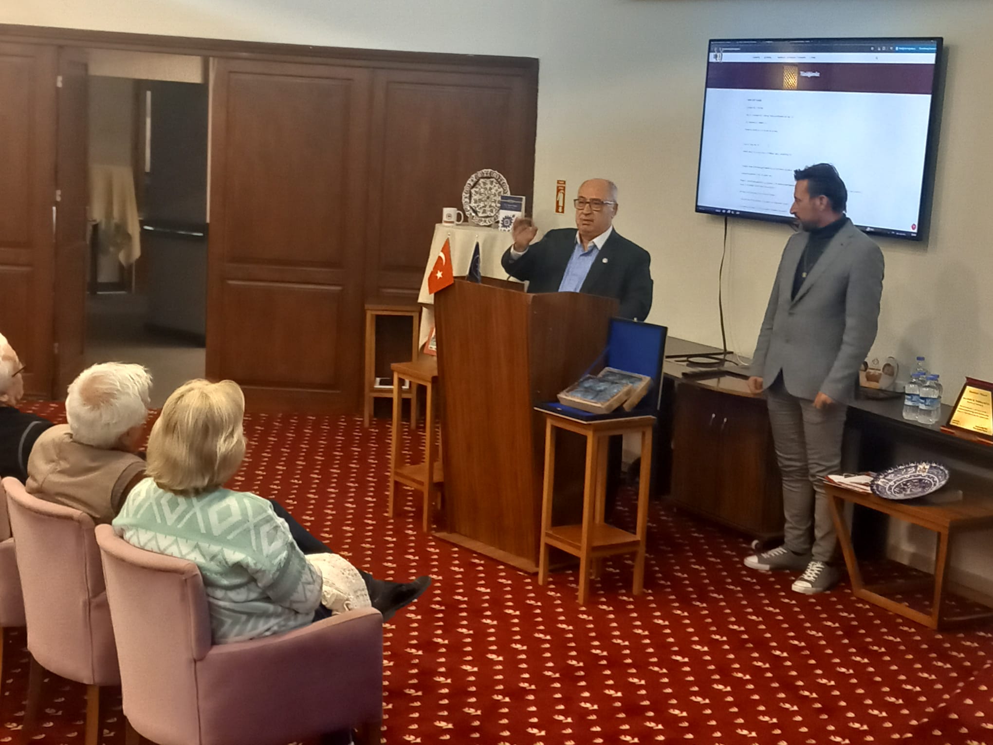 I M G 20251130 W A0052