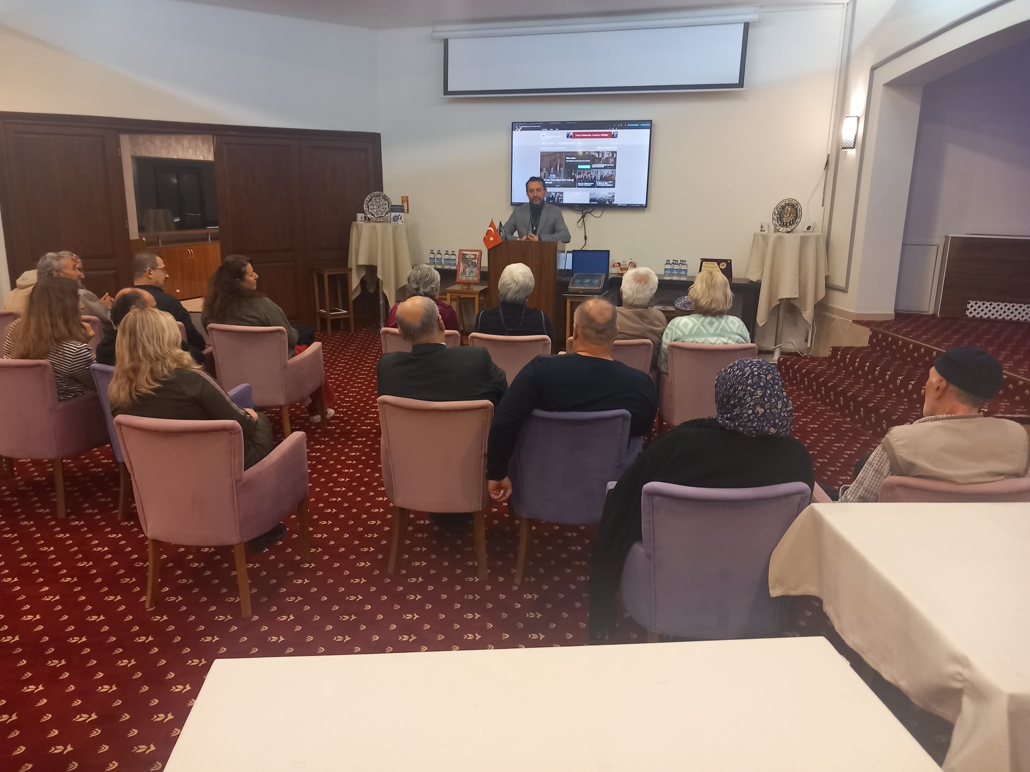 I M G 20251130 W A0058