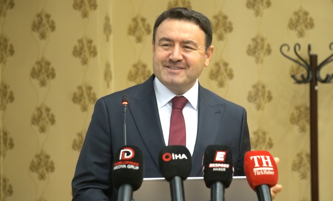 Vali̇ Musa Işin Gülerken Kaybetme