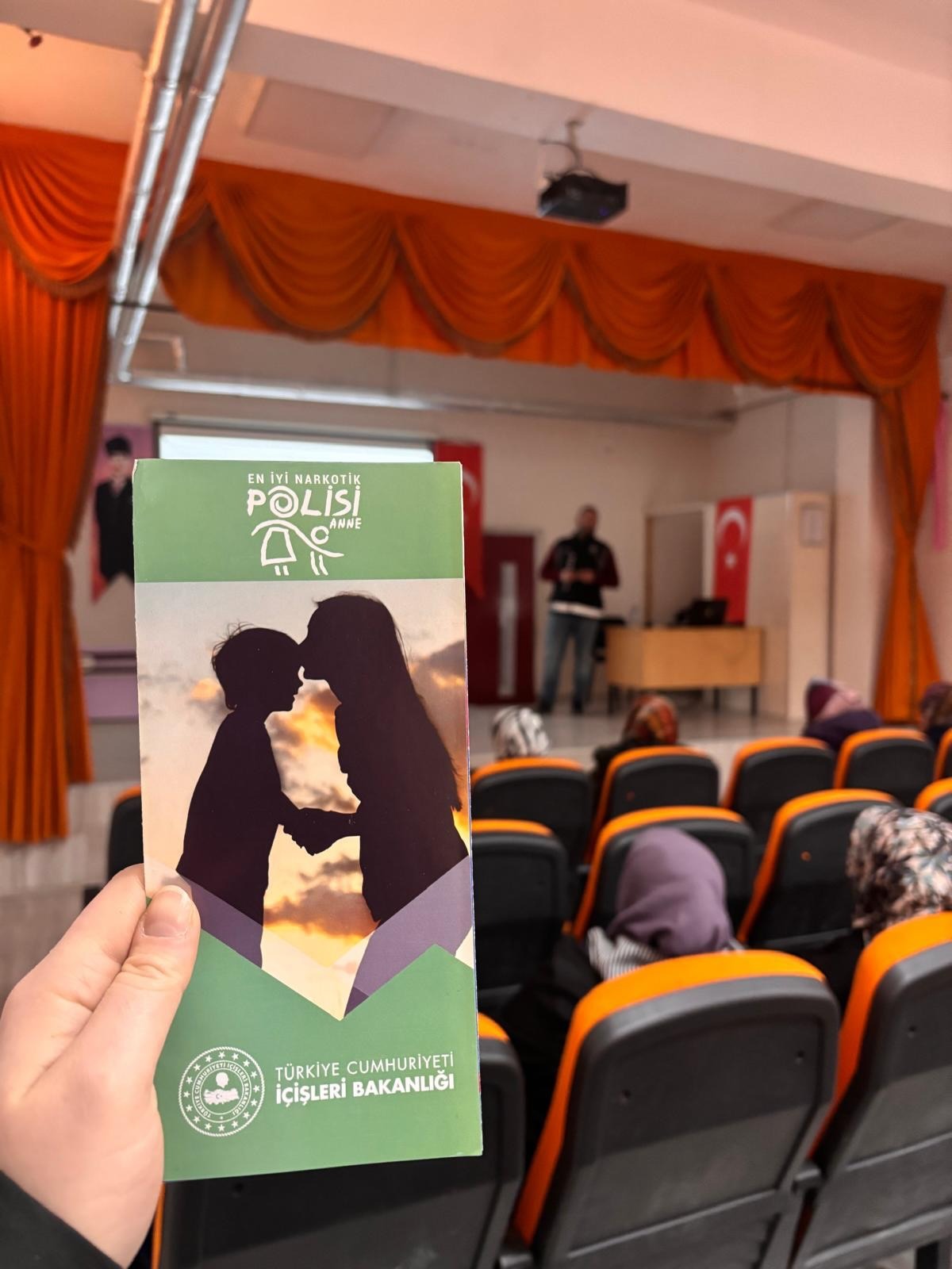 2237349C F657 444A 818E Cad019A36E7C