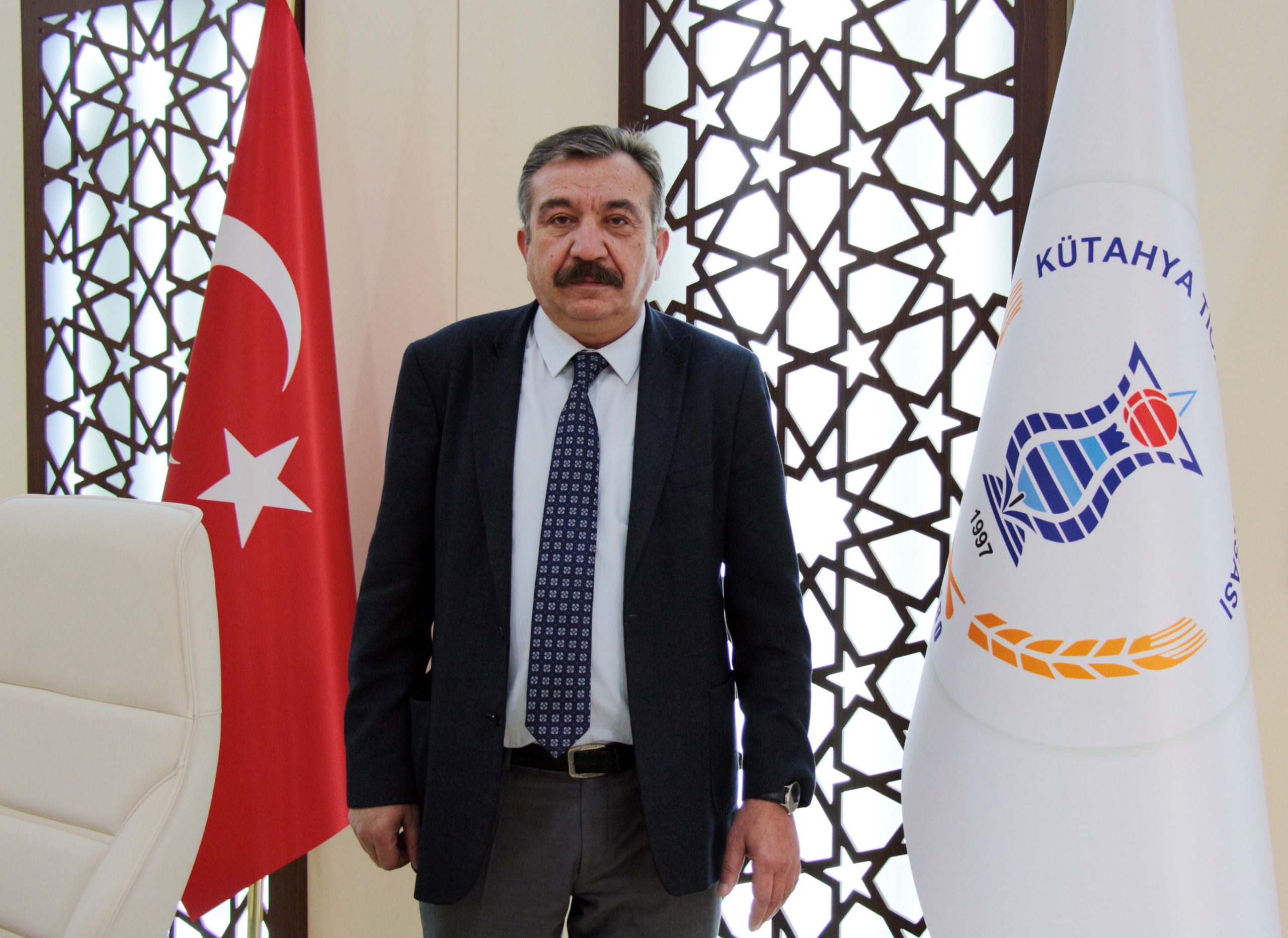 3F04F250 222F 4824 8471 0Ff1Ff6Ed837