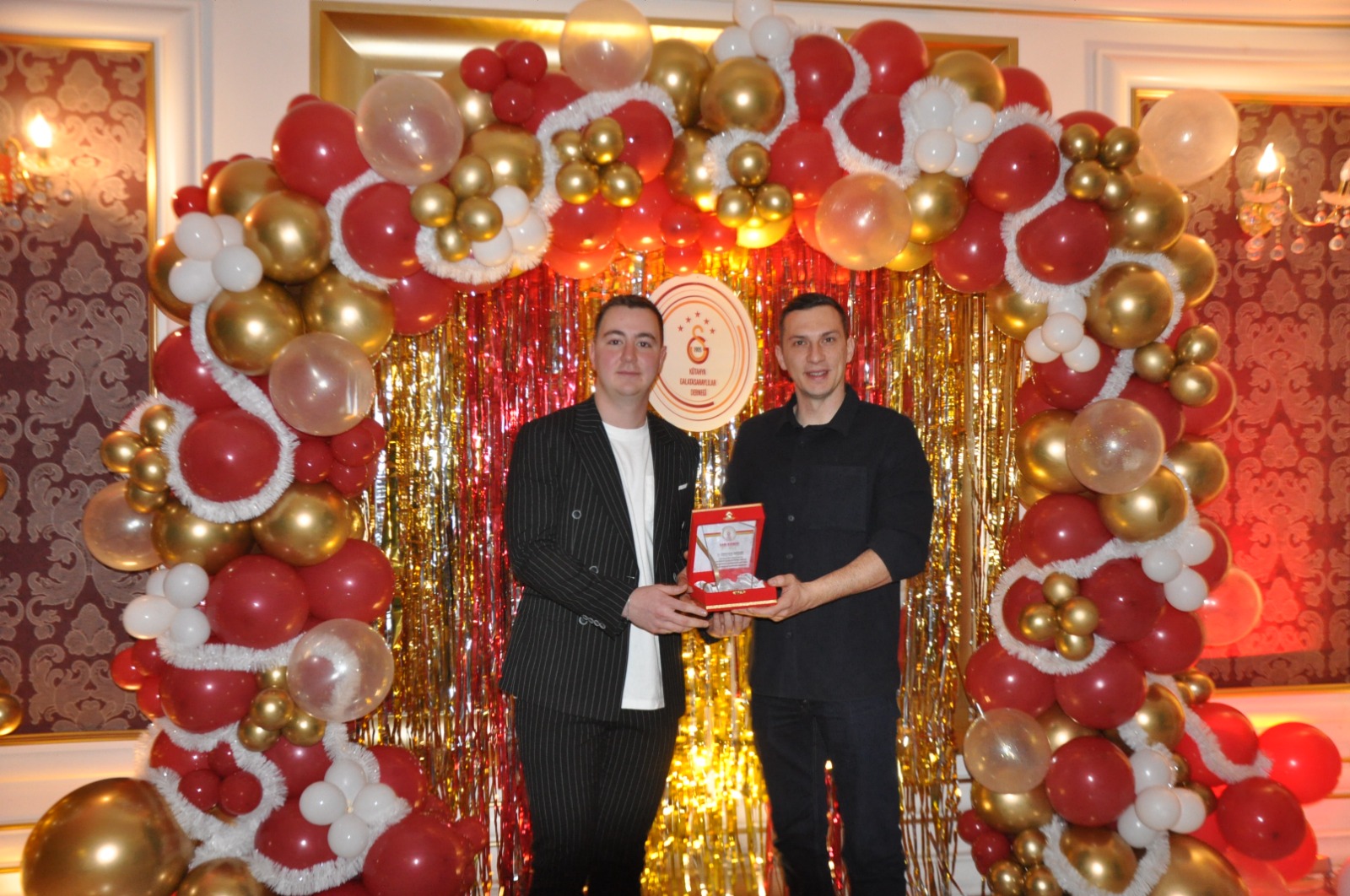 4Faf9F9D 8Aad 4F0B Bdbd Aaf2775294Ce