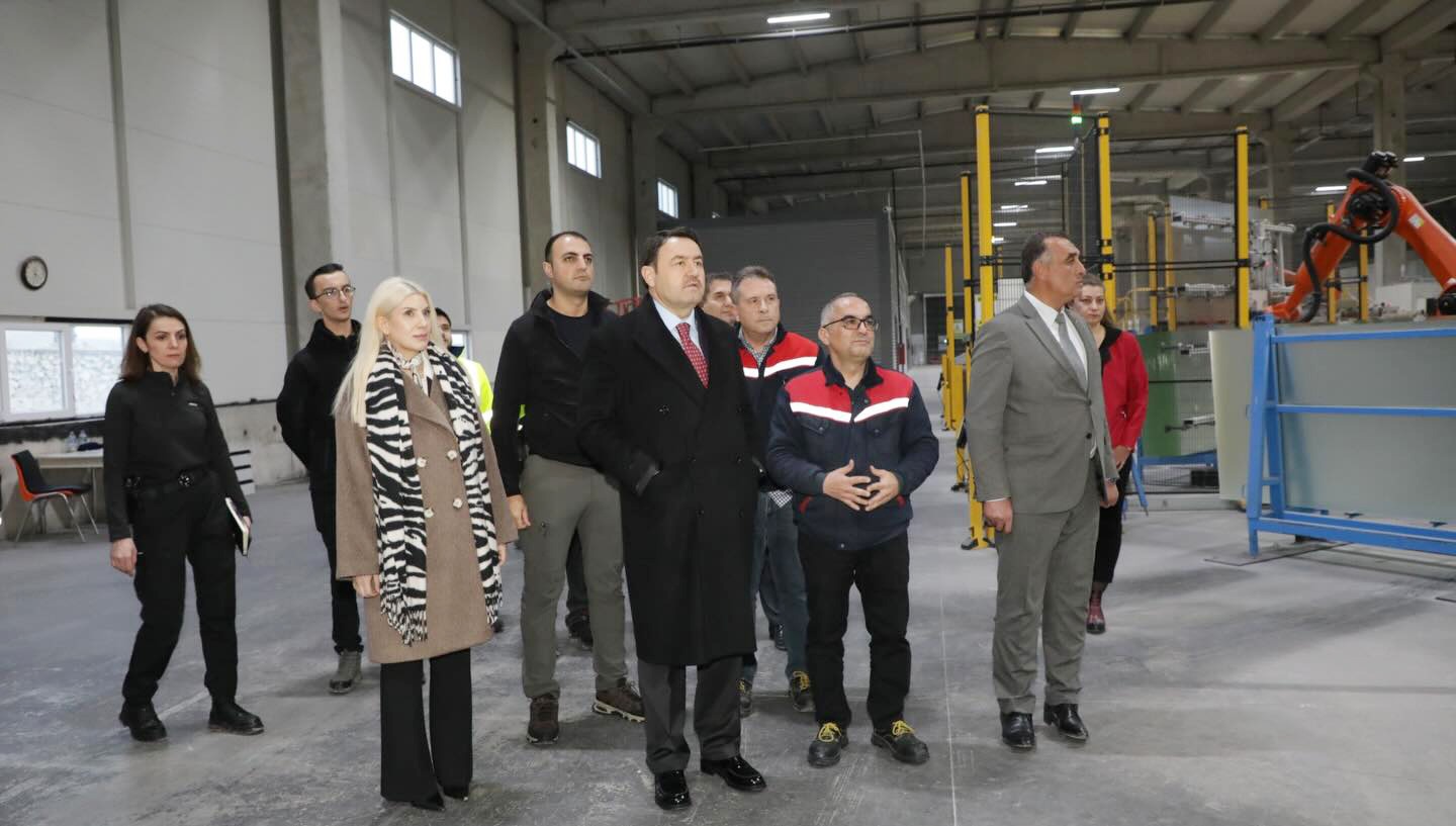 7E967385 30A2 4B89 8781 7D6F5D50B54C