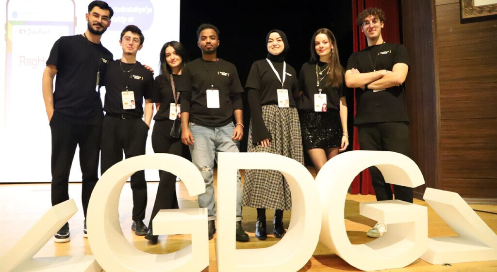 A32E2252 Dcc8 4044 8Dc0 A4D5Ed00A4C0