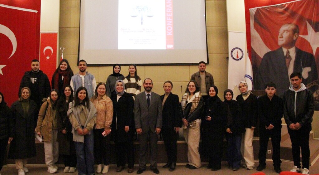 A8F0E2Ab 560D 436B 80C9 C3Dd99709Fb7