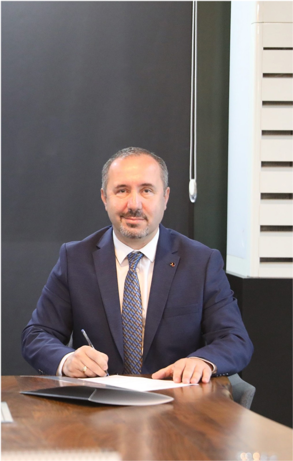 Ae8453C8 81Ab 4F62 872D 8438806F01F0