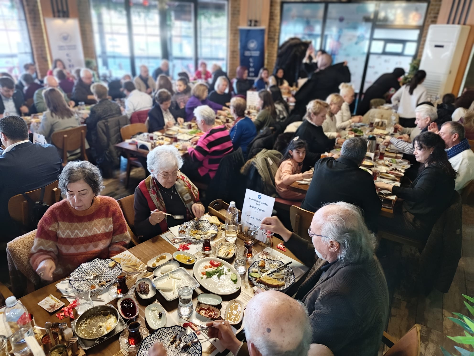 B463C46F 7653 44Cb 828F 304605377Bf8