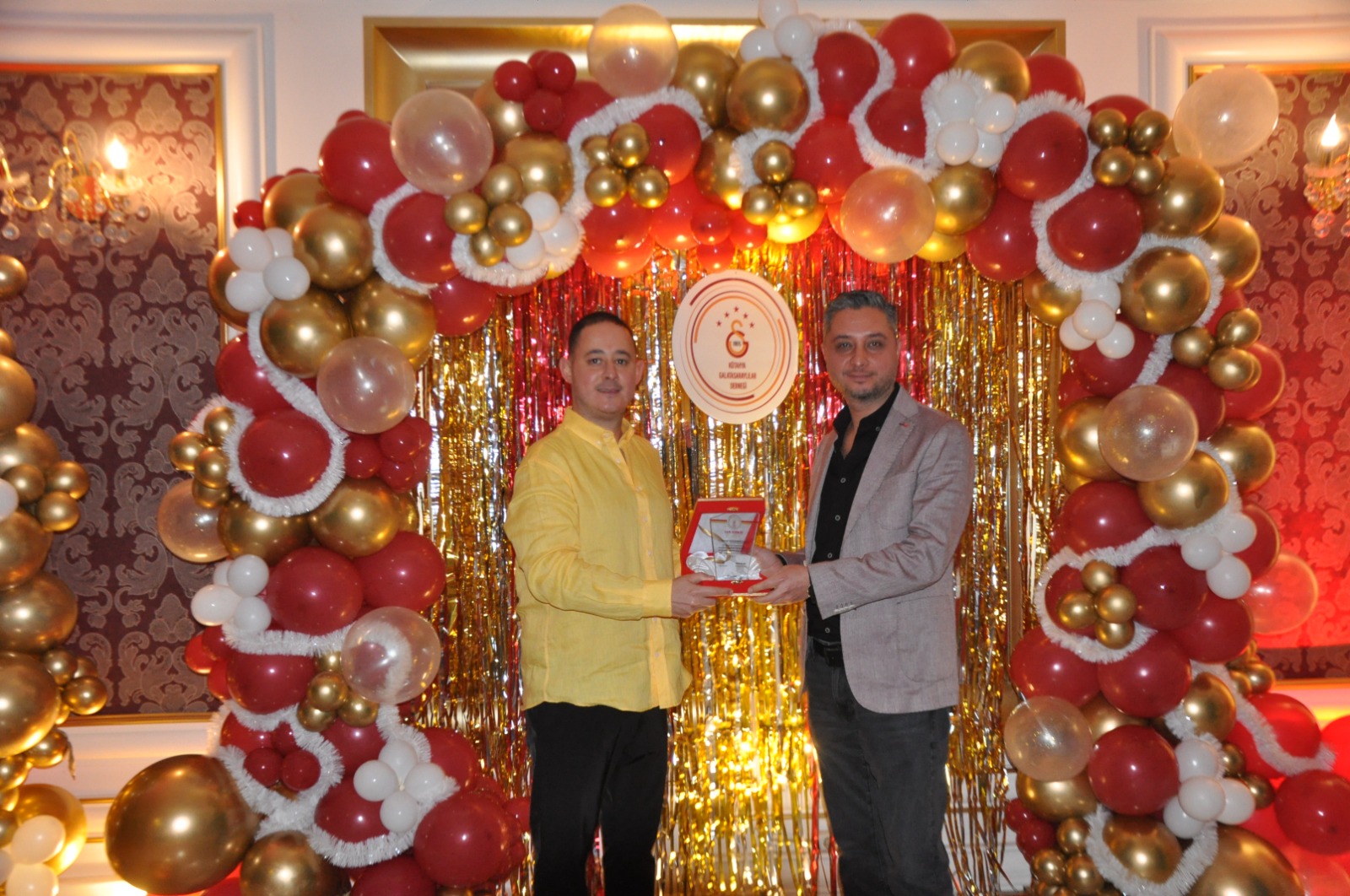 Cb87B935 50A9 4B3A A19A 74298A7273Ab