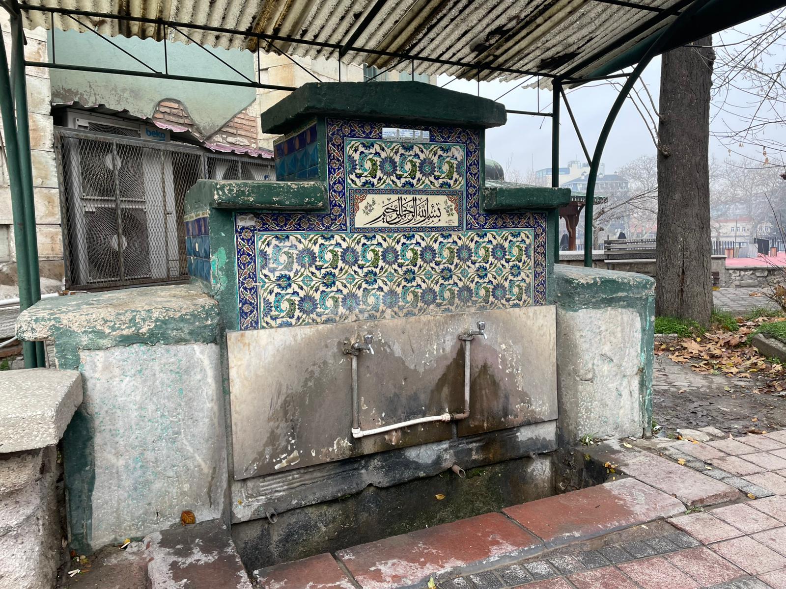 D386Bfff 810A 4A5F B821 D565E18Caa5D