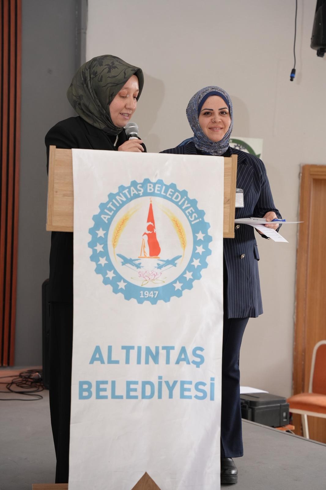 E0F230Ee 62D4 4C62 80E7 0B0Ef85092Da