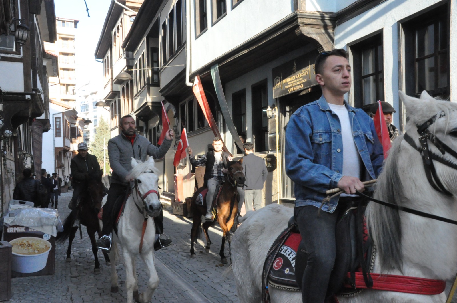 E7D3D035 3Aff 4Feb B363 031675D68264