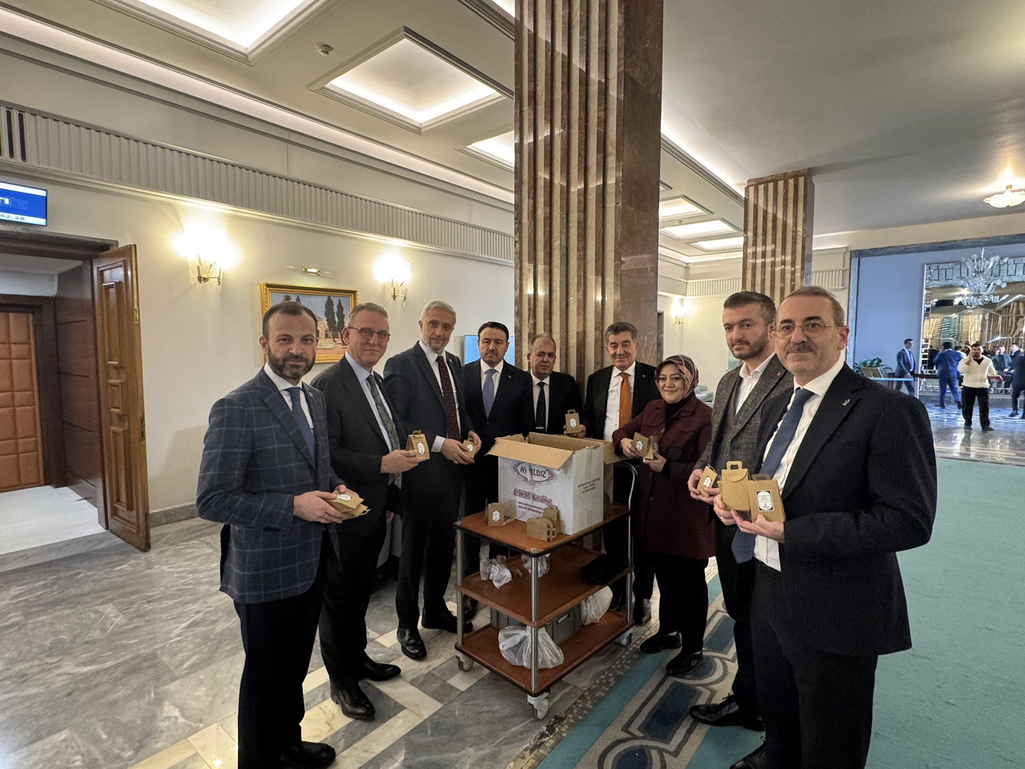 G8Ol Xy W E A A H Bz3