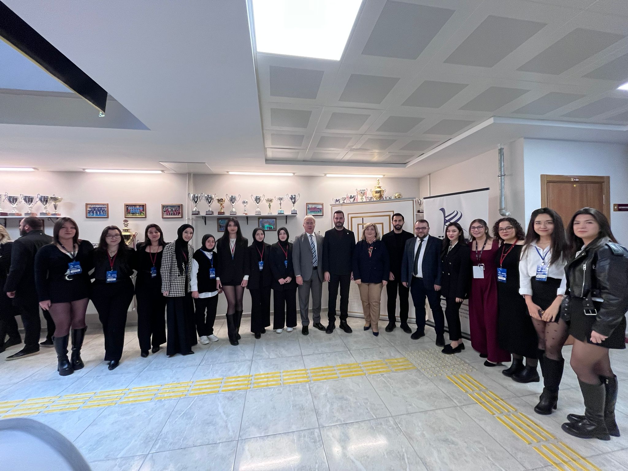 I M G 20251212 W A0087