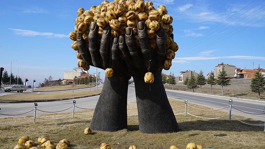 Thumbs B C 749E012F5E9B6Bf3Bd1A1Db71Ce821B6