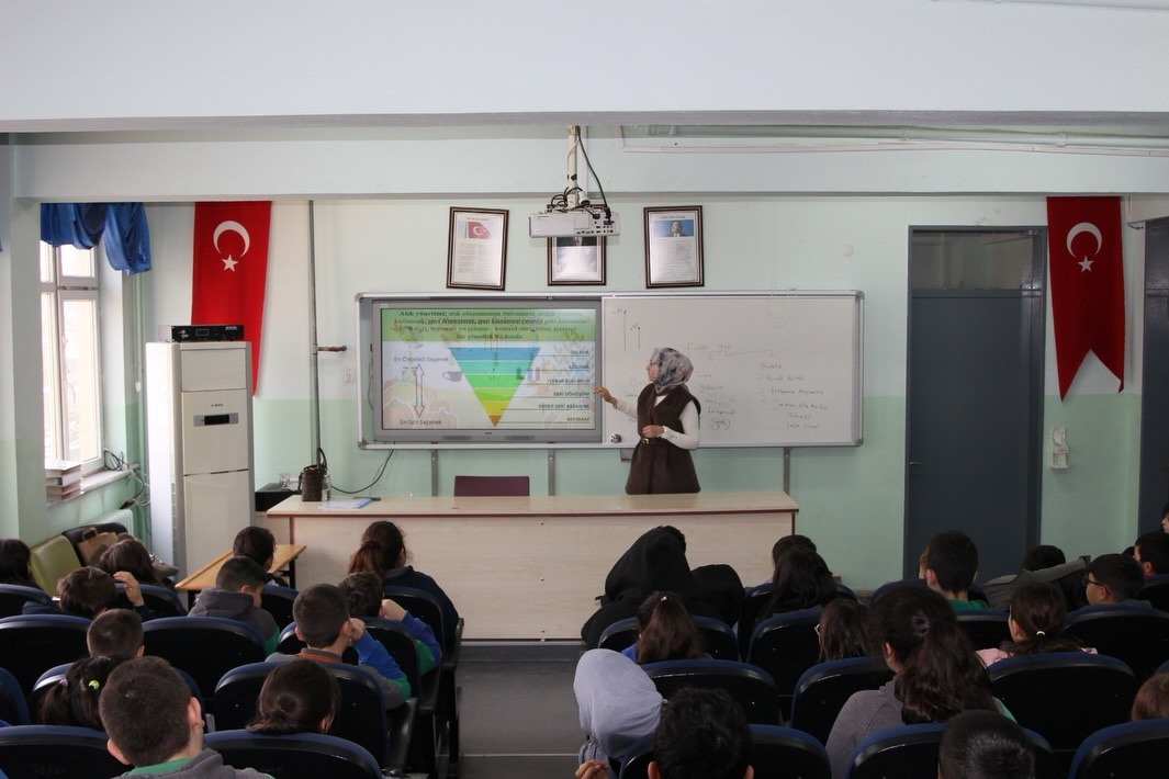 26A8C6D1 D440 4Ad9 B659 C992Cf3Cd9A5