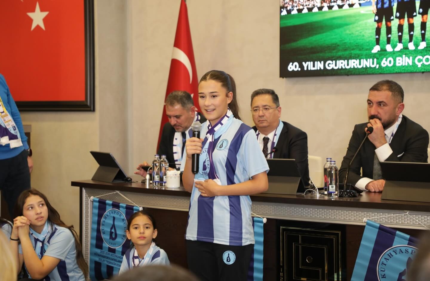 271E01C3 1D34 45A4 940A 2B909D3Af10F