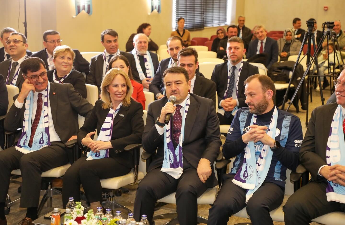 2D777415 Bbaa 4Ca1 A79F 946E3E31A9E8