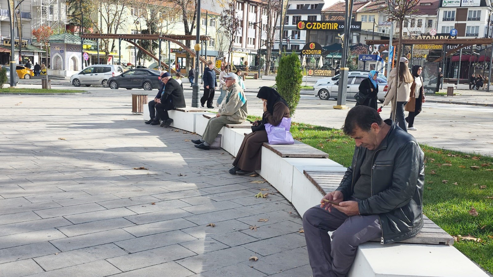 3503Fe39 D37C 44C9 8B33 01E65E57C514