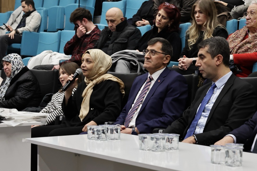 4Ed8Fd8A C1Af 4F00 Aabb 2B33B58Aa5A2