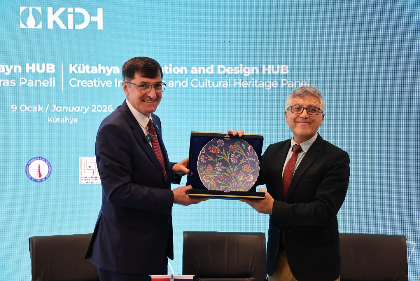 612411272 18405028015134776 4965112242097606998 N