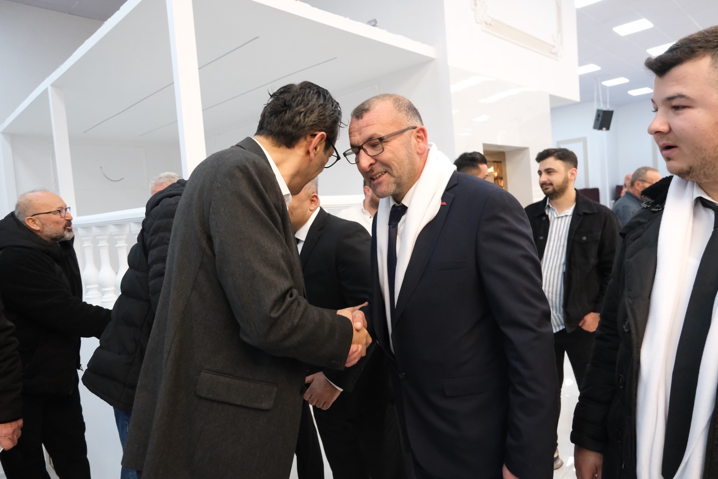 621831292 18069918242410163 2160898916284397516 N