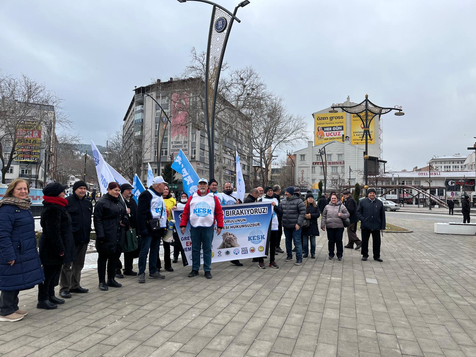 B15083Ae Defc 4085 9E4B F6Af0D974E33