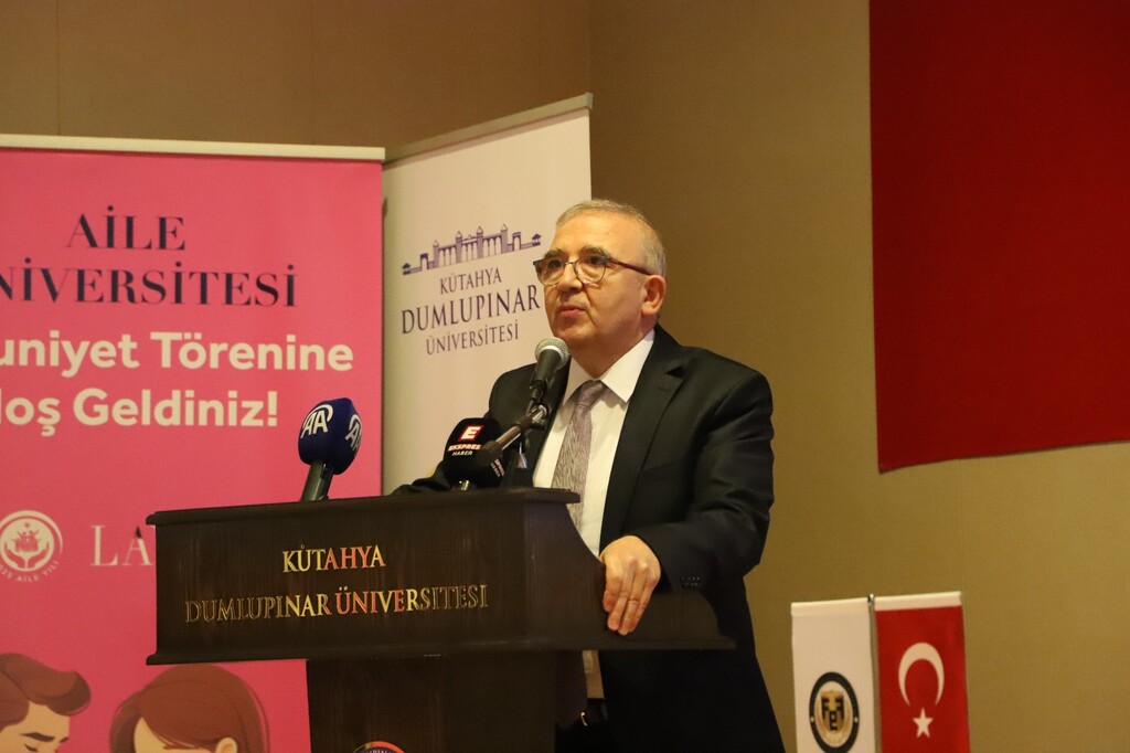 Cc32C1C2 B7D9 466C 8668 08187318F450