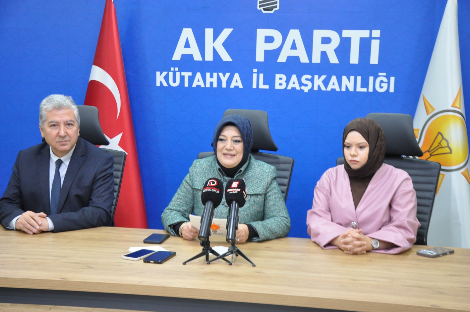 D4149726 F636 4819 9219 E8E1E606471C