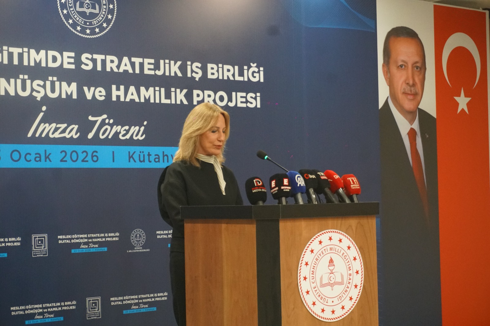 Dc170Ed4 A850 4E57 A6D9 02A230Ddc99B