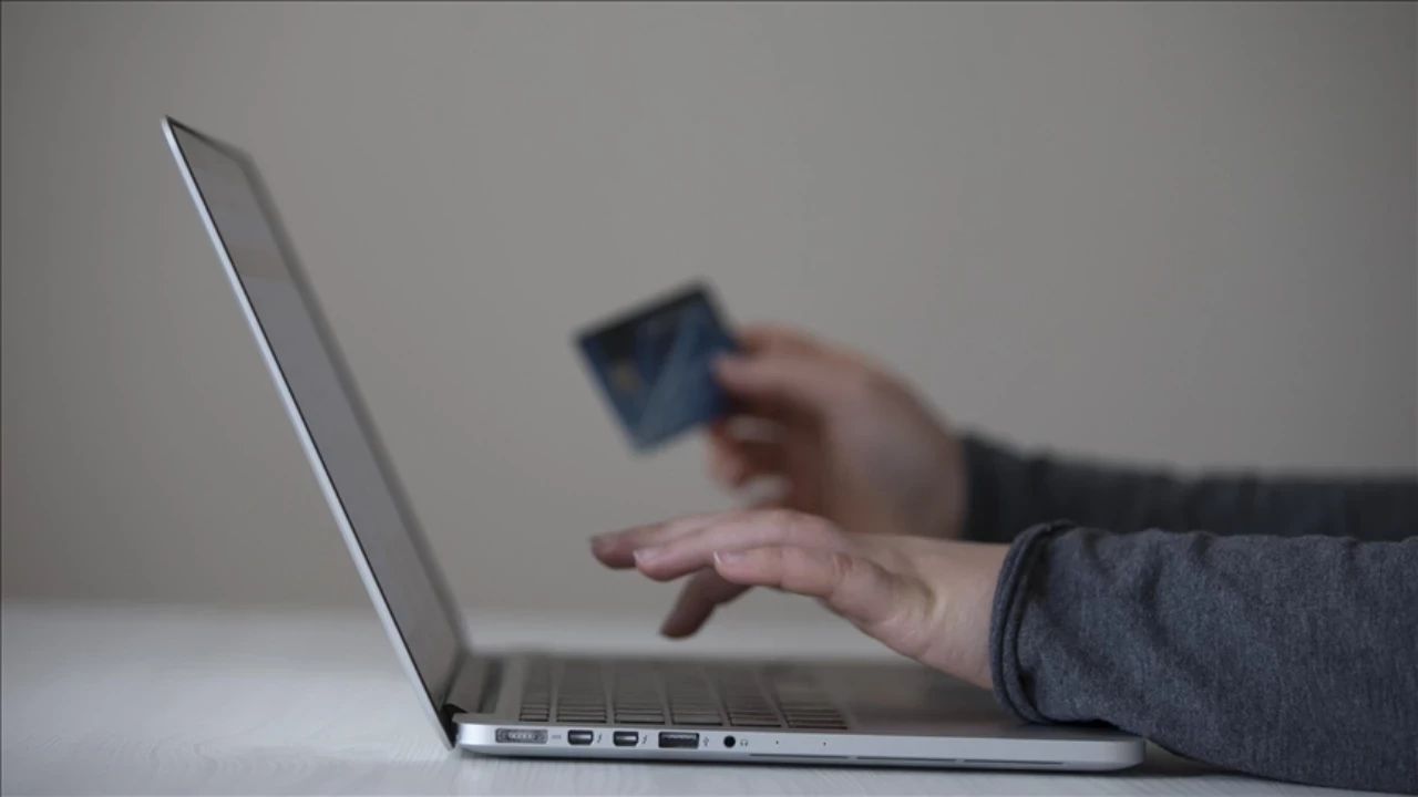 Turk Is Dunyasi Abnin Online Alisveris Onleminde Turkiyenin Muaf Tutulmasini Bekliyor Msmp Cover