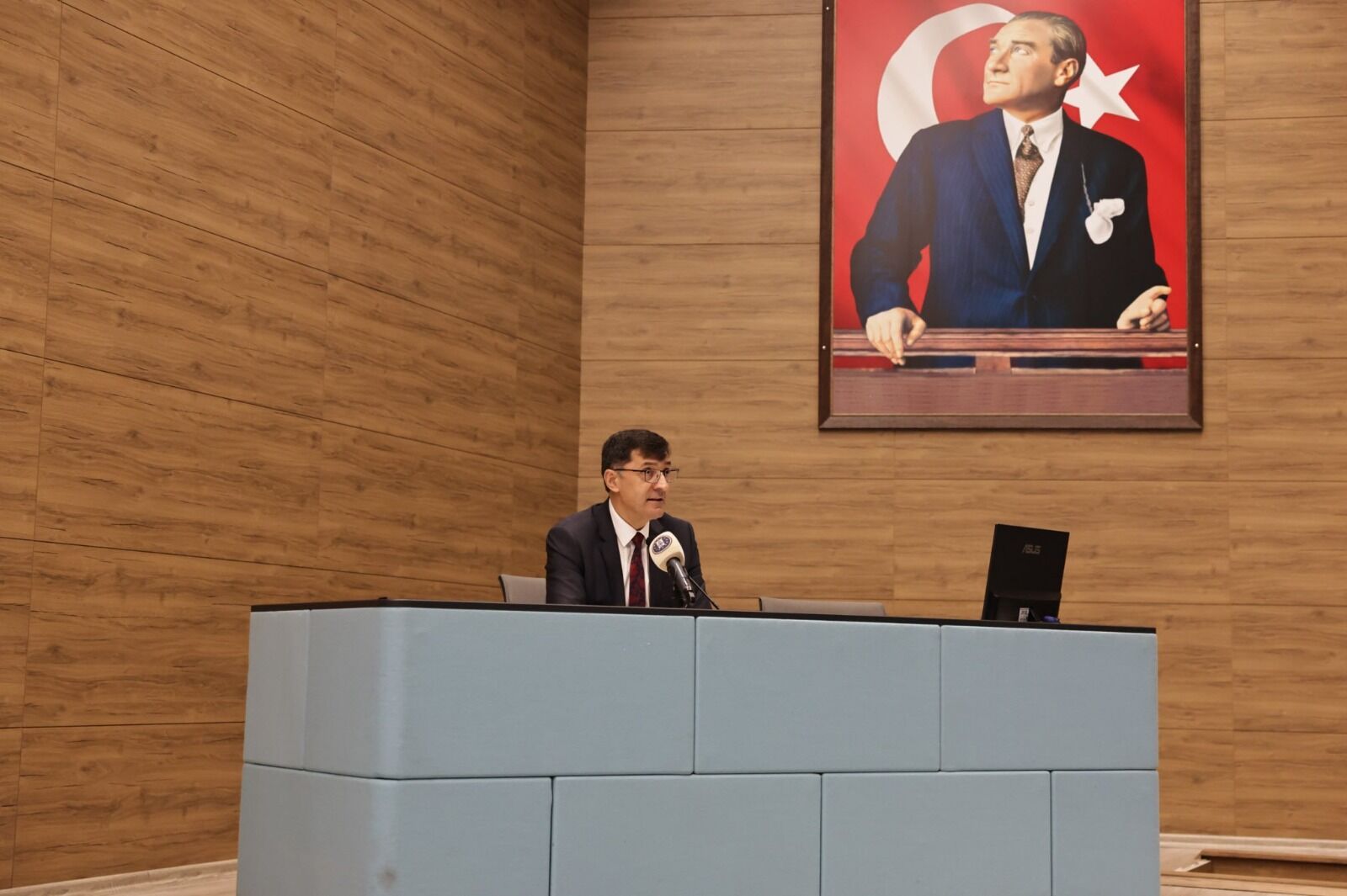 3Bf5Da4E C891 4889 8335 A0Fb35Bcbad9