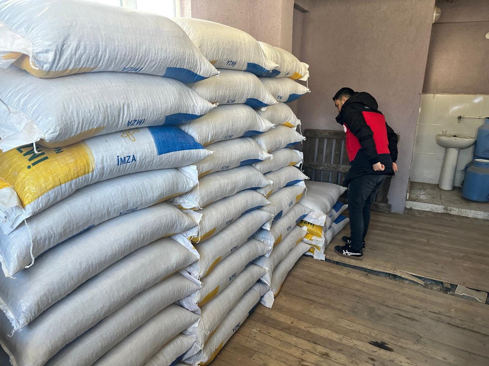 61B36989 1740 4031 88Aa 46B3B6C608Ae