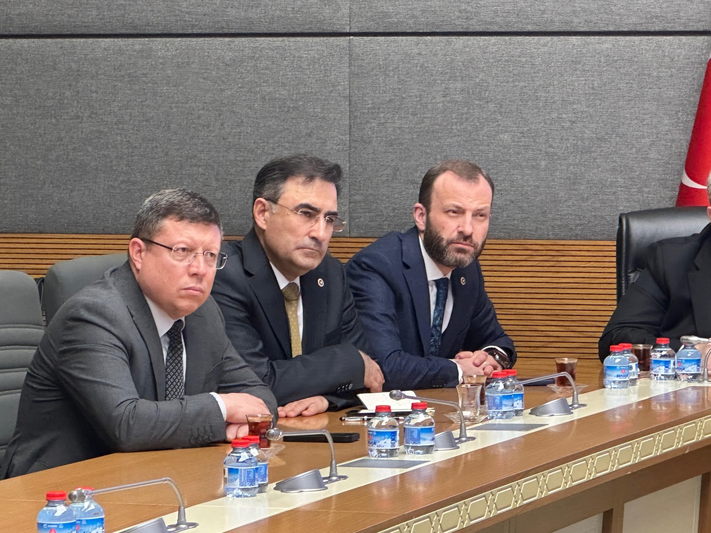 632165549 18302982484261951 7186971092567690649 N