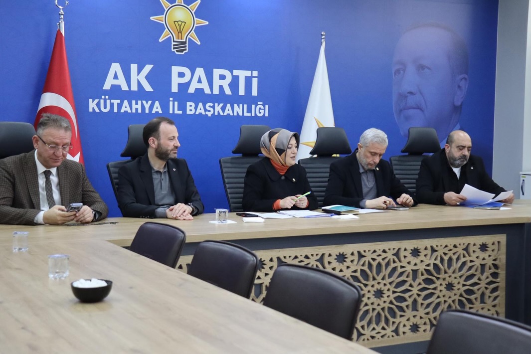 633235237 18303425938261951 6896079976812308420 N