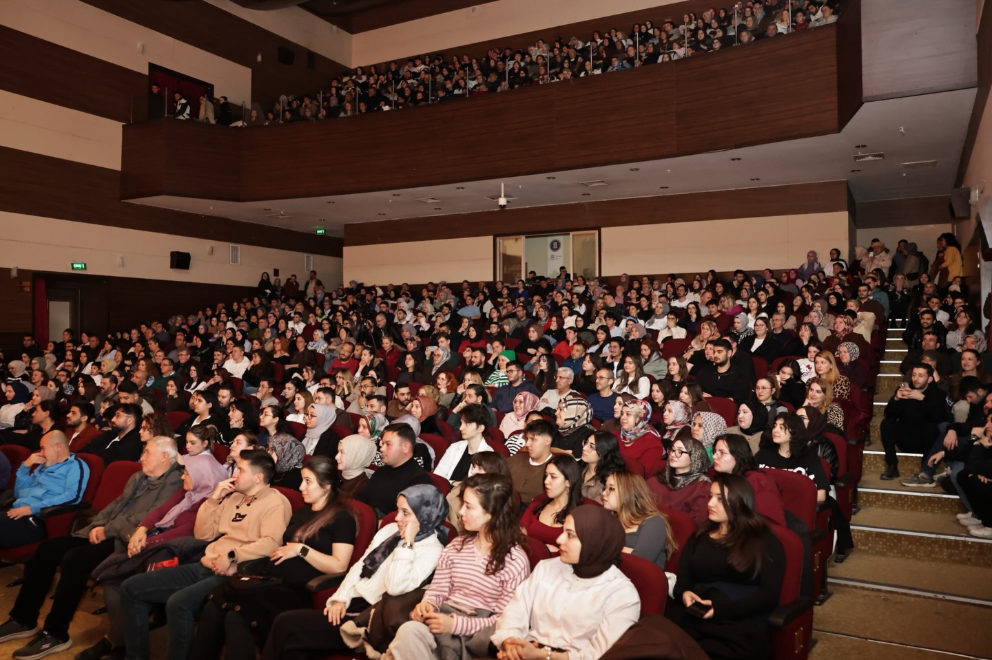 637089637 18411727993134776 8187164981905255536 N