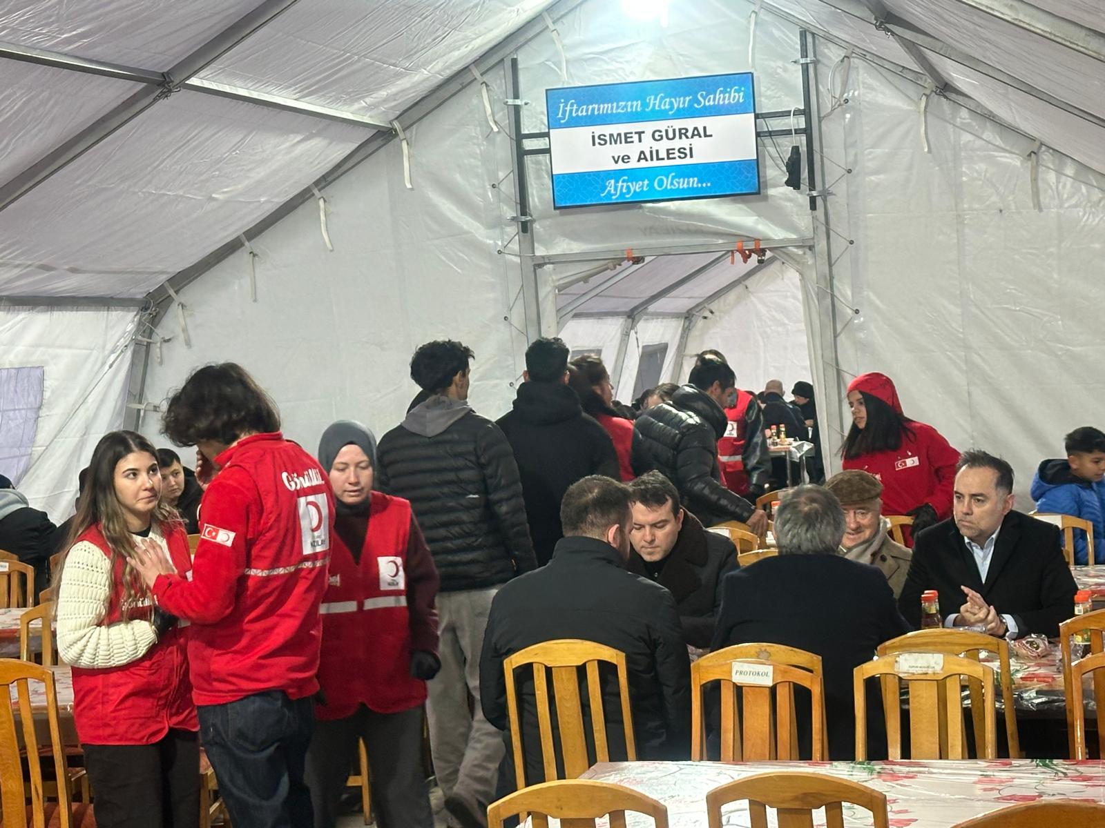 80C812B4 9968 400D 945C 35215F3681Bb