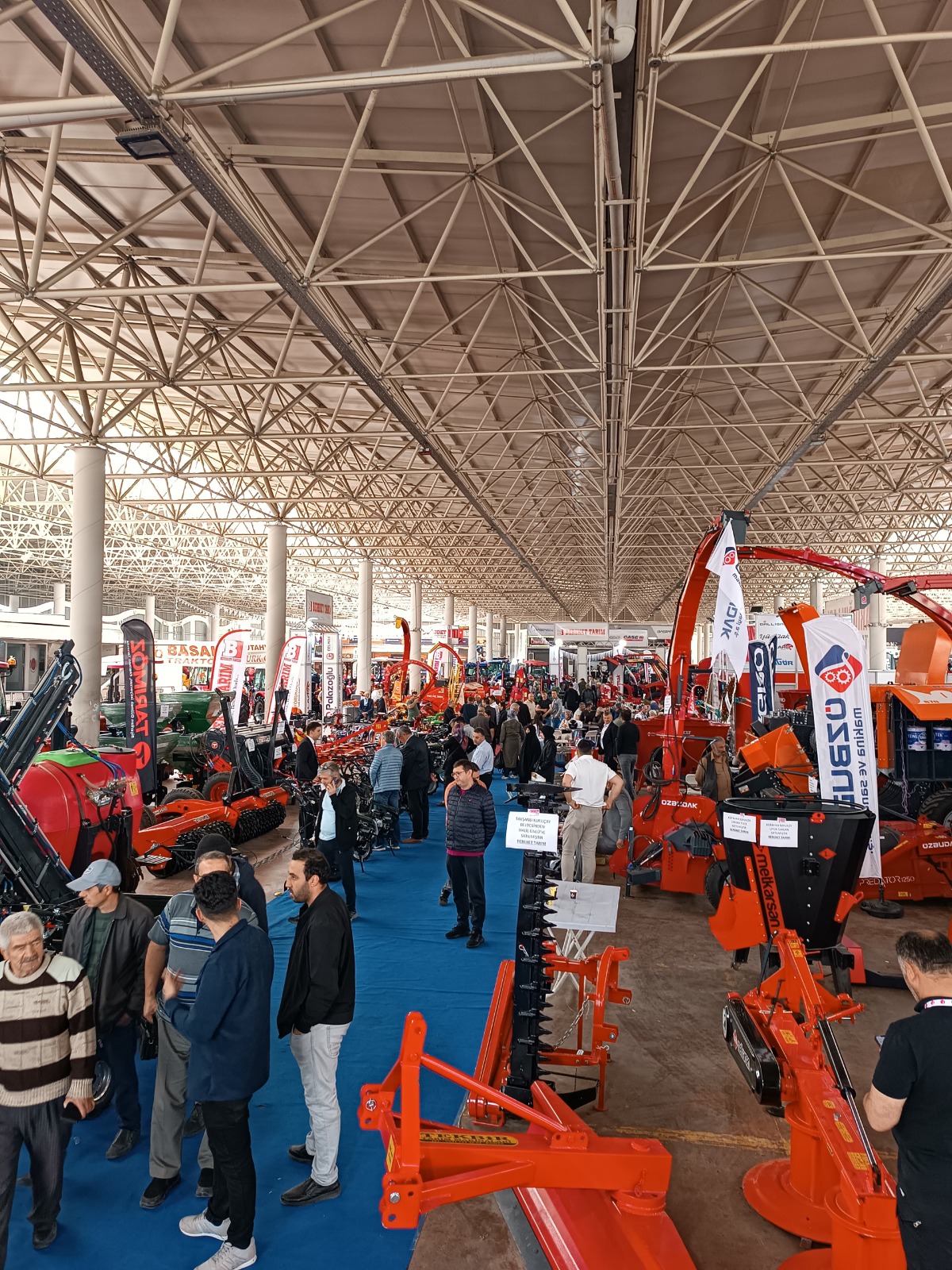 8726Fcfc D1Ff 422E Bcdb 3Fa10C30E203