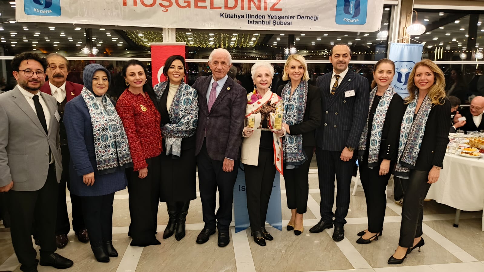 8Dc03502 D4Ab 4B41 A92A C6F0Ffc35Bfc