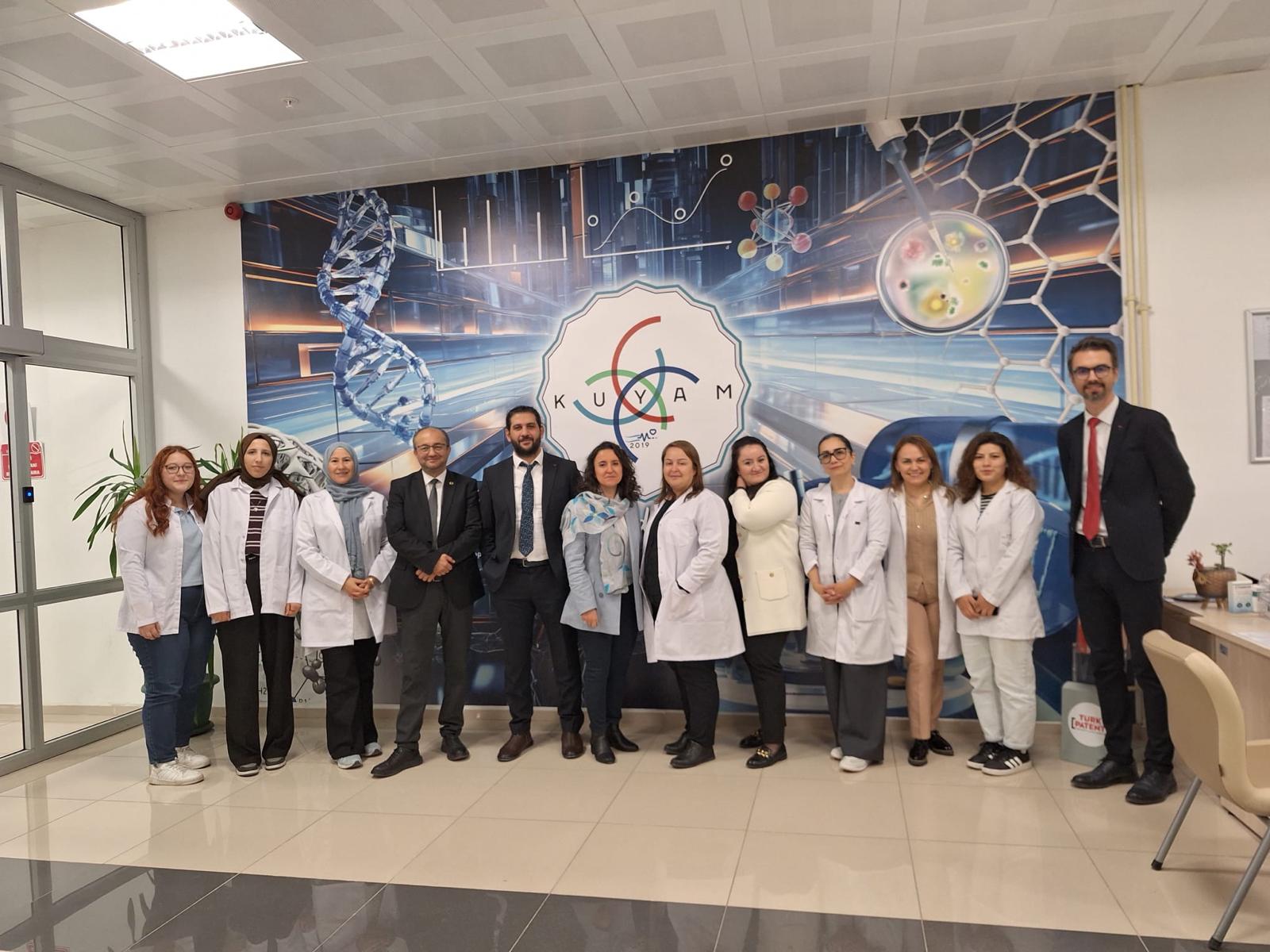 A3828318 A8D2 4105 9572 59Cce86B4E33