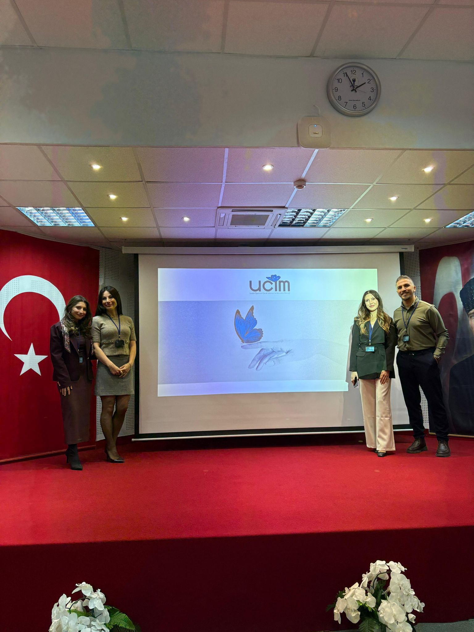 F3De30Ef B77F 4433 87Ad E0F243759B22