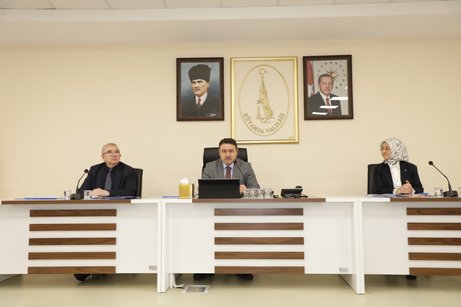 H A4 Rq5S W0 A A X4H G